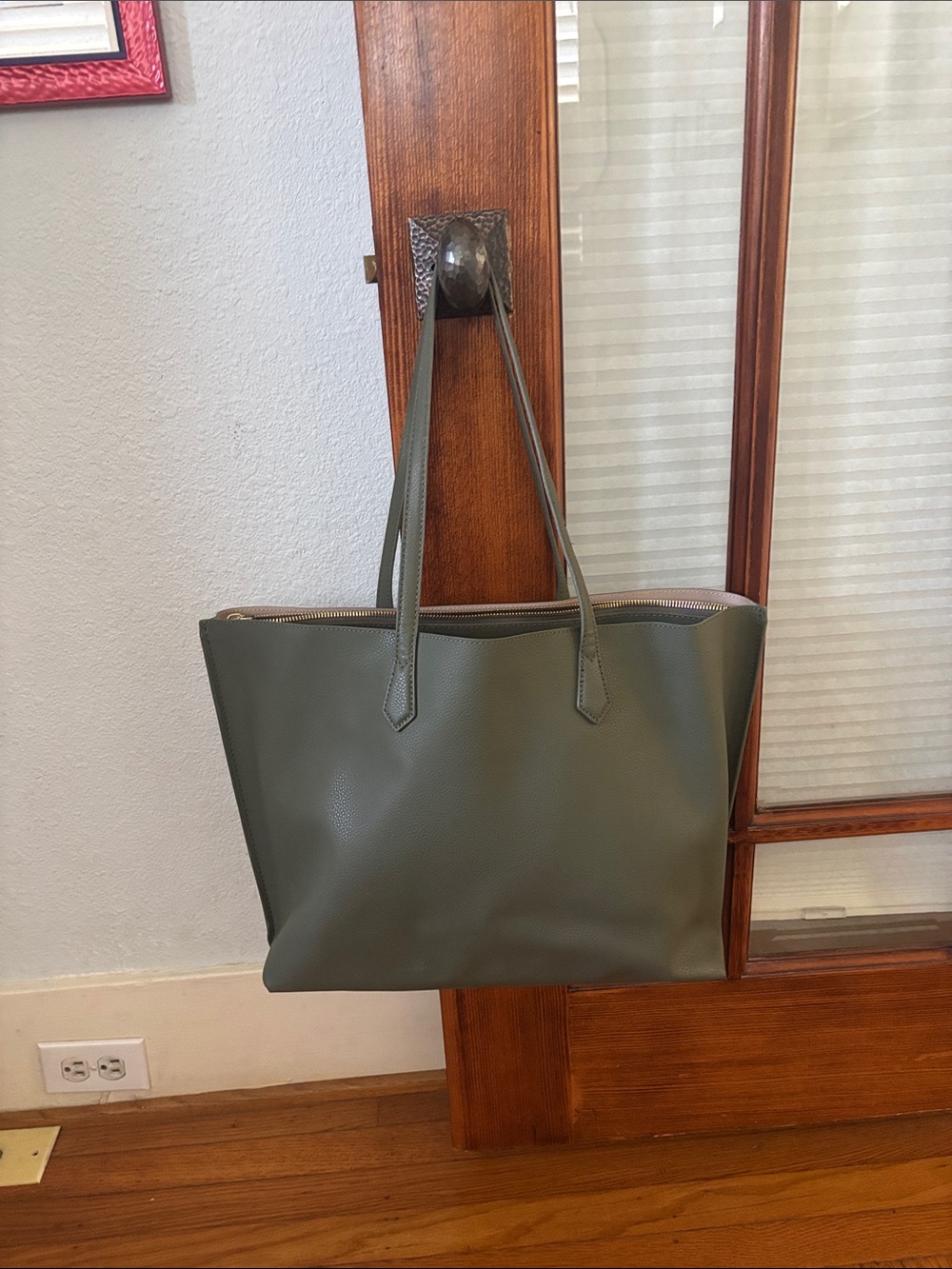 Quince Adeline Leather Women's Olive Green Shopper Tote - Classic Everyday Carry - Picture 14 of 14